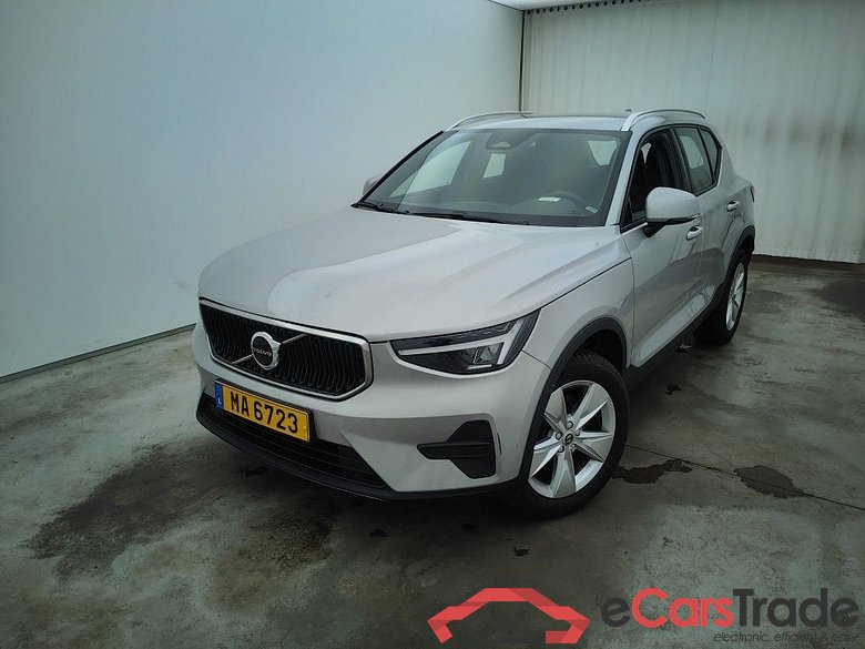 Volvo XC40 B3 Core DCT 5d #1