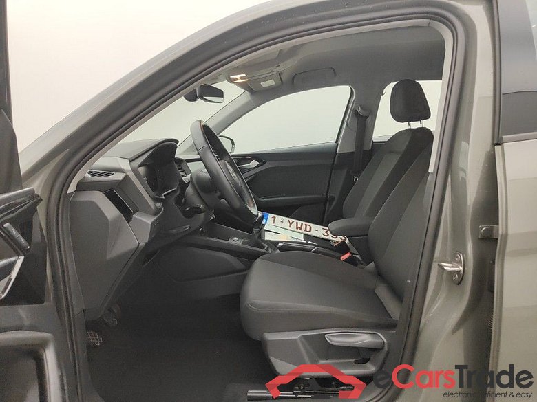 Audi A1 Sportback 1.0 30 TFSI 81kW S Line 5d #3