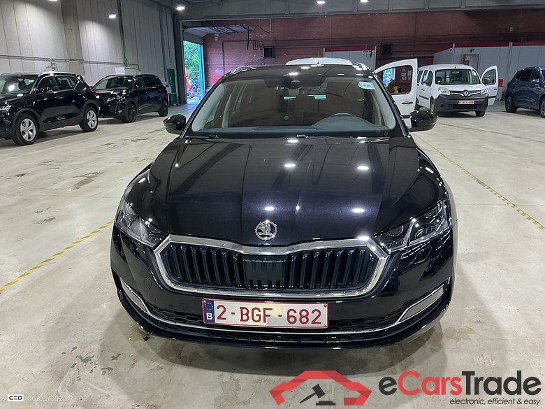 SKODA OCTAVIA COMBI 2.0 CRTDI 110KW DSG7 CLEVER+ #2