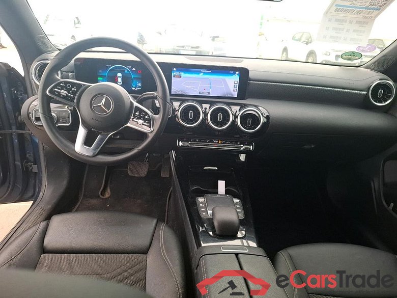 MERCEDES-BENZ CLA Coupe / 2019 / 4P / Coupé CLA 250 e Business Line #5