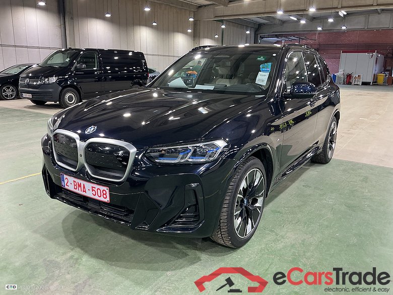 BMW IX3 80KWH AUTO