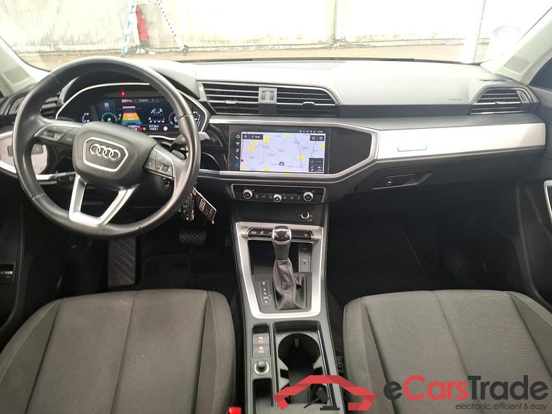 AUDI Q3 / 2018 / 5P / SUV 45 TFSI E 245 S TRONIC #4