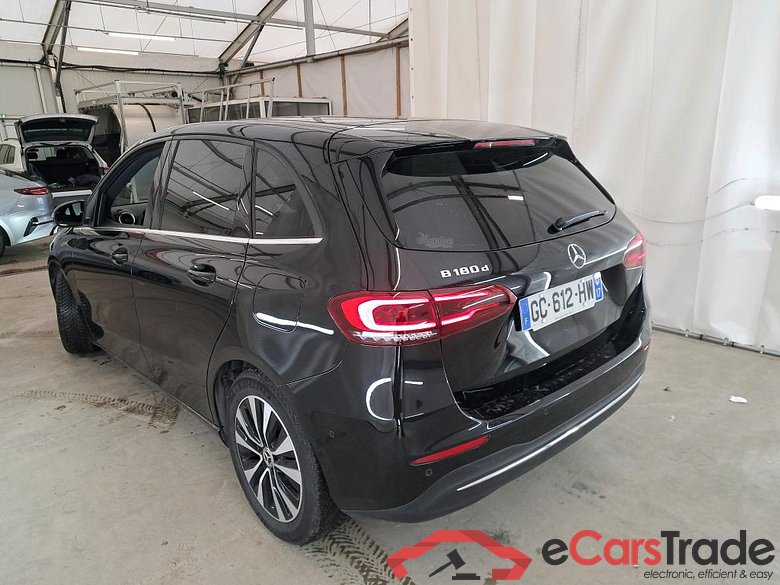 MERCEDES-BENZ Classe B / 2019 / 5P / monospace B 180 d Business Line Edition BA8 #2