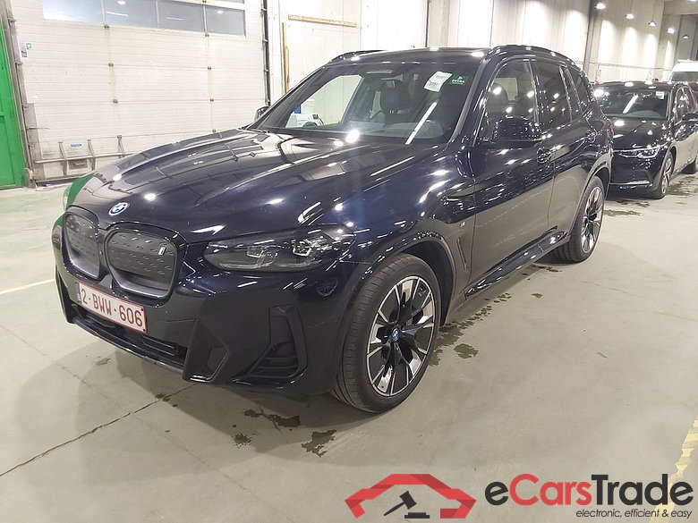 BMW IX3 80KWH AUTO