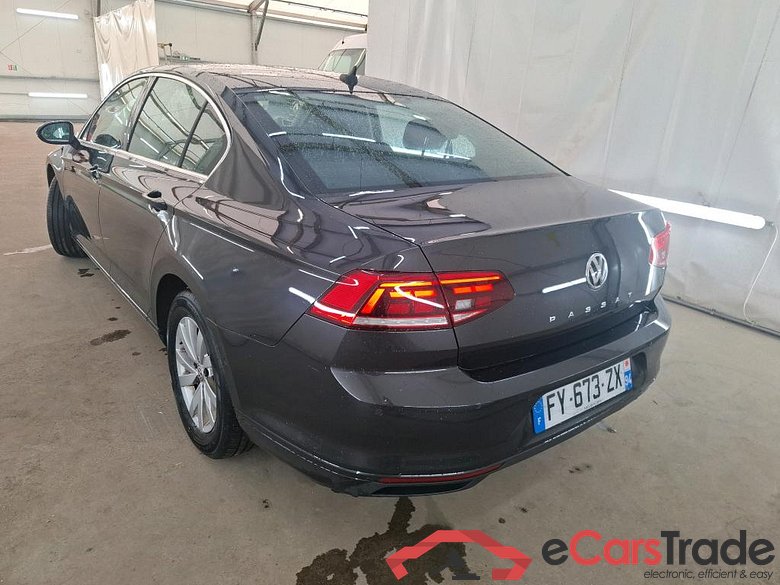 Passat Berline Business 1.6 TDI 120CV BVA7 E6dT #2