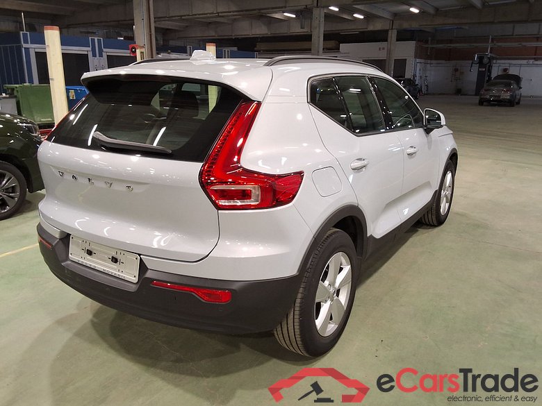 VOLVO XC40 1.5 T2 MOMENTUM CORE AUTO #4