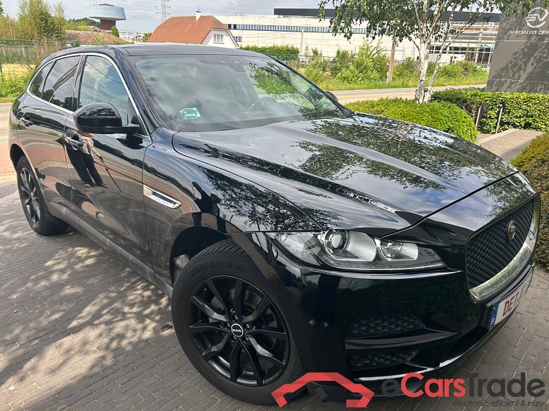 Jaguar F-Pace 20d Pure Aut. Pano LED Meridian Navi Leather KeylessGo Klima PDC ...