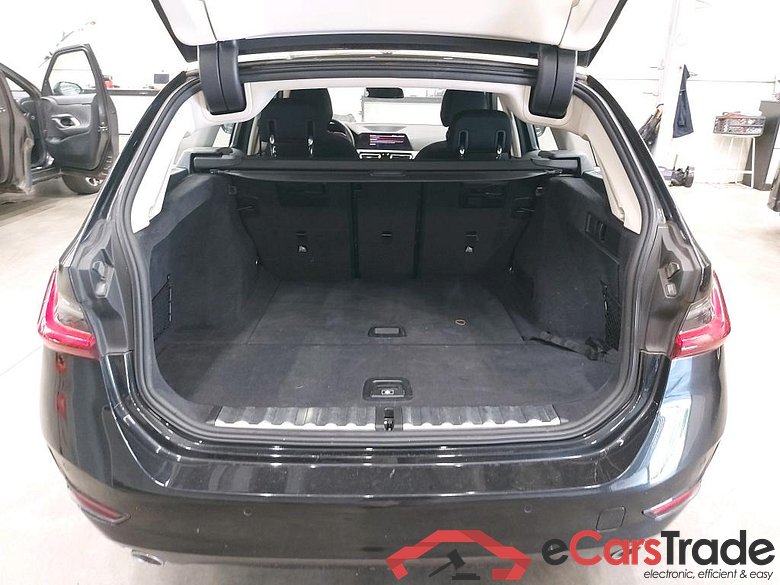 BMW 318d LED-Xenon LC-Pro Navi KeylessGo Camera Klima PDC ... #6