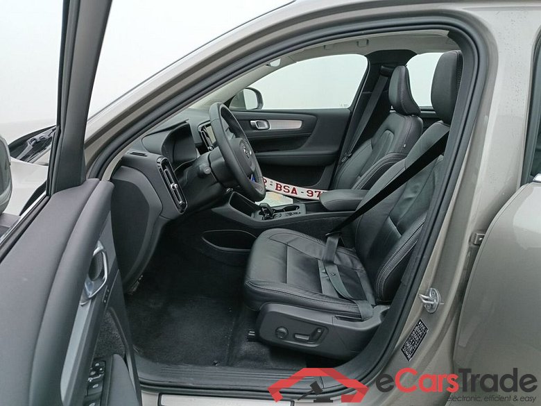 Volvo XC40 T4 Recharge Geartronic Inscription Expr. 5d #3