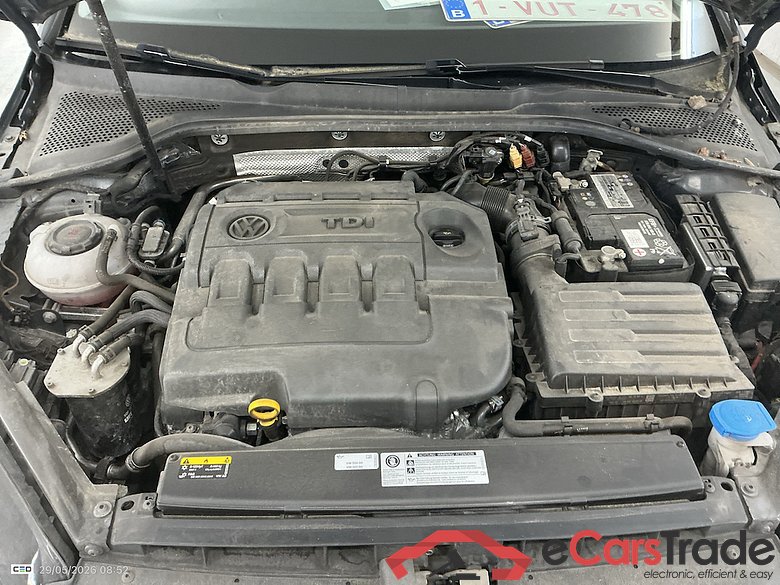 VOLKSWAGEN GOLF VII VARIANT DIESEL - 2017 1.6 SCR TDi Trendline STOCK #6