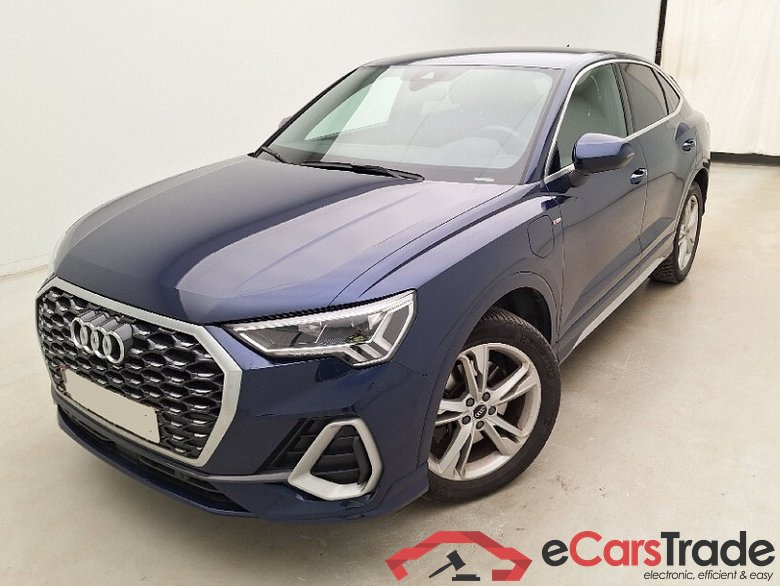 AUDI Q3 Sportback 1.4 45 TFSIe Plug-In Hybrid S-Line Aut. LED-Matrix Virtual ACC Navi Ambient Sport-leather KeylessGo Camera Klima PDC ...