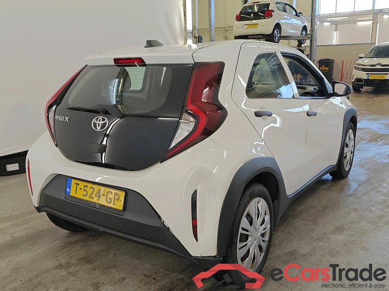 Toyota AYGO X 1.0 VVT-i MT 5d #2