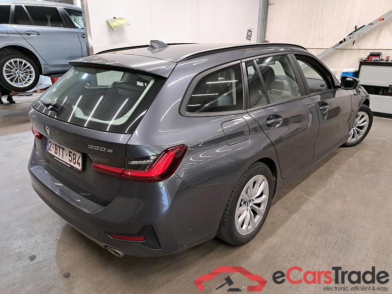 BMW - BMW 3 TOURING 320eA 204PK Business Edition Leather * HYBRID * #2
