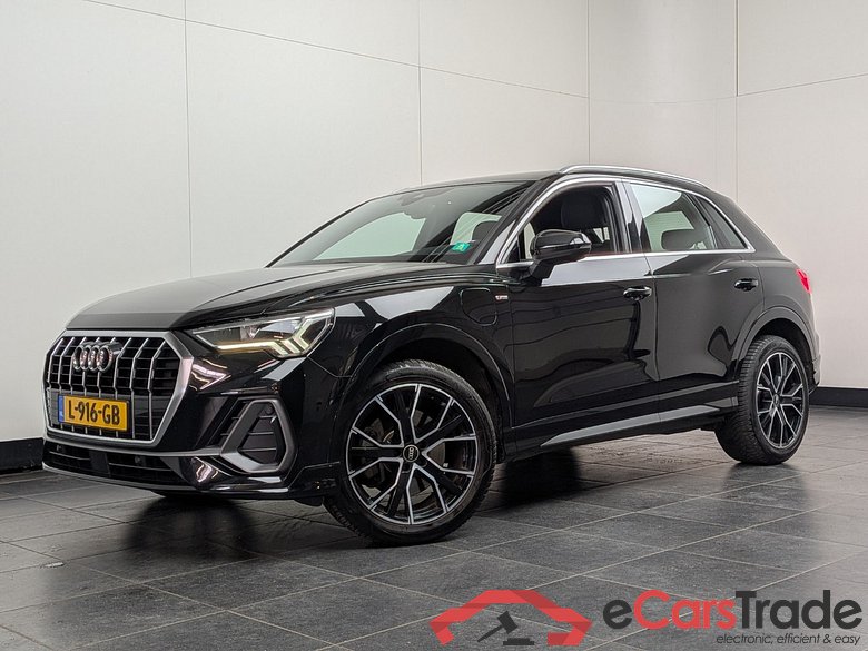 AUDI Q3 45 TFSI e S edition
