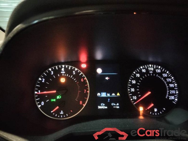 RENAULT CLIO / 2019 / 5P / BERLINA 1.0 TCE 66KW EQUILIBRE #4