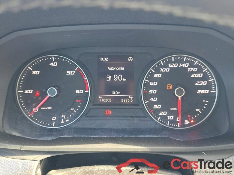 SEAT Nuevo León / 2020 / 5P / berlina con portón 2.0 TDI 85kW S&S Style #4