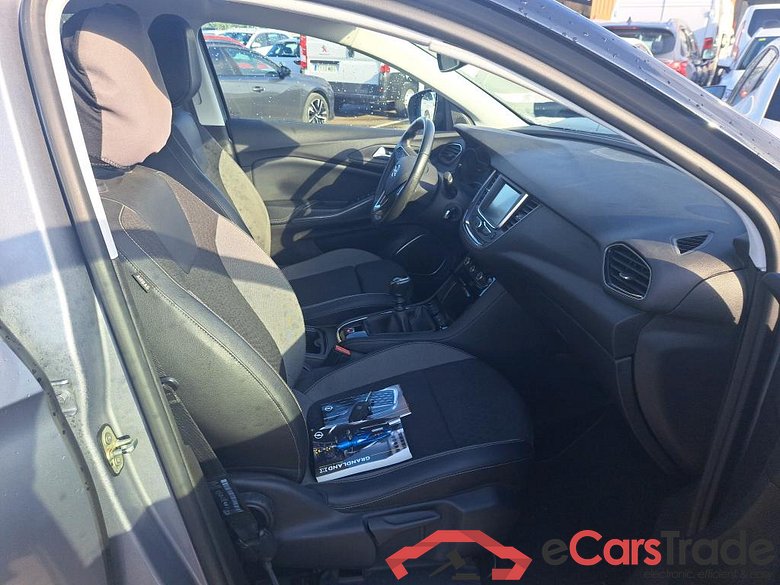 OPEL Grandland X / 2017 / 5P / todoterreno 1.2 Turbo 120 Aniversario (CX) #6