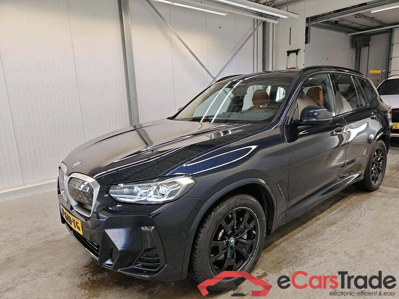 BMW iX3 Executive #1