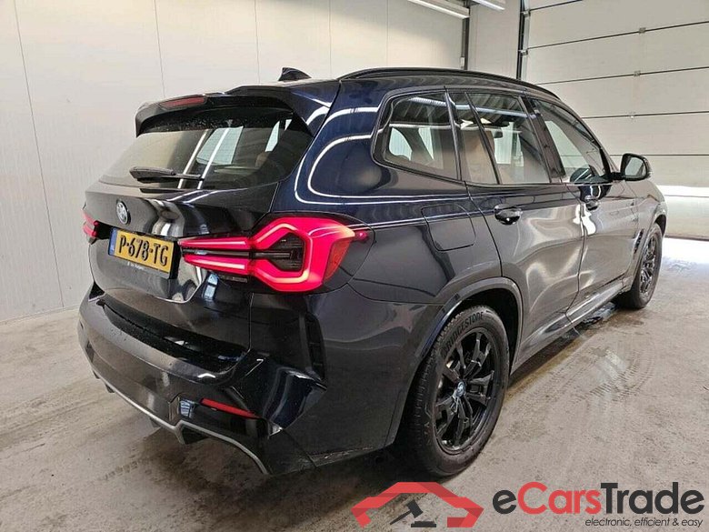 BMW iX3 Executive #2