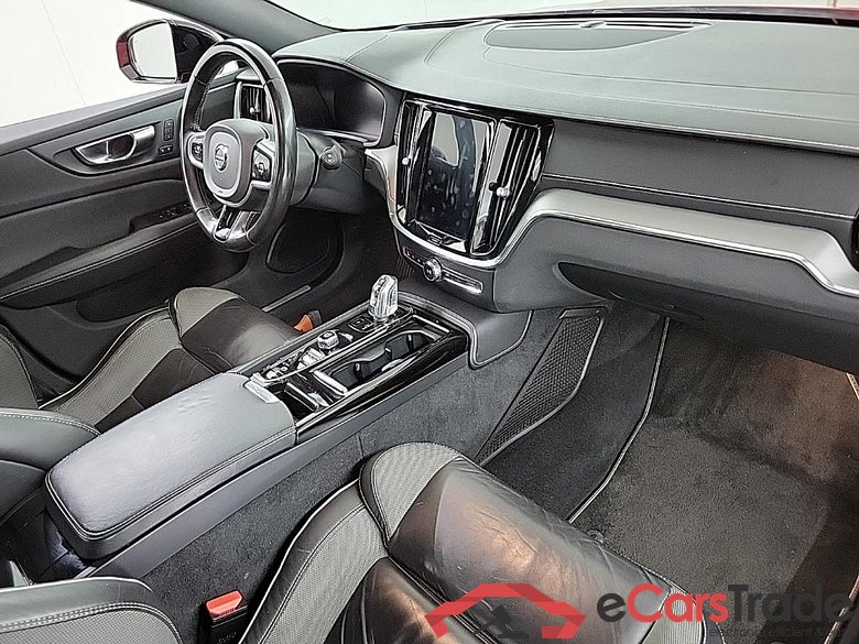 VOLVO V60 T8 Twin Engine AWD Geartrnic R-Design 5D 288kW #6