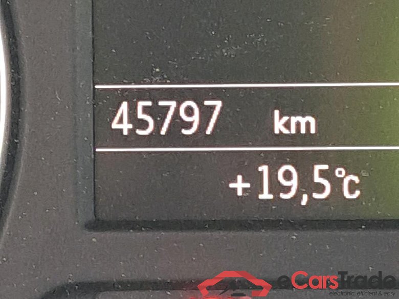 AUDI Q2 / 2016 / 5P / todoterreno Design 30 TDI 85kW (116CV) #5