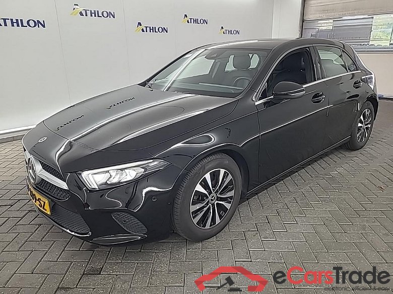 MERCEDES-BENZ A-klasse A 180 7G-DCT Business Solution 5D 100kW