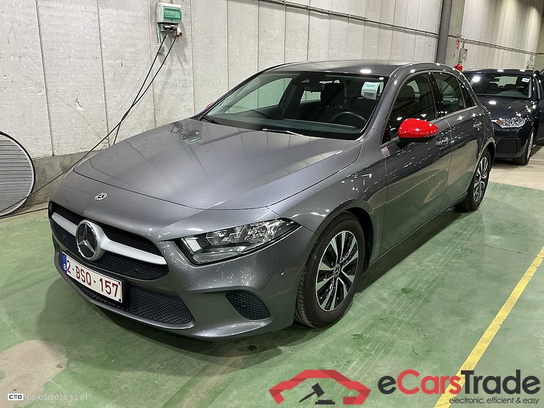 MERCEDES-BENZ A-CLASS 1.3 A 180 ESSENTIAL LINE DCT