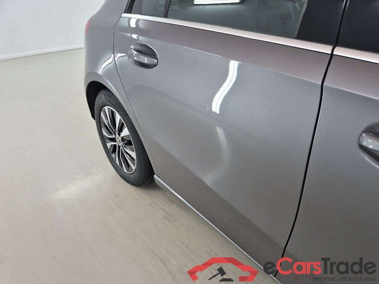MERCEDES-BENZ A-KLASSE 2.0 180 D BUSINESS SOL. AUT. #4