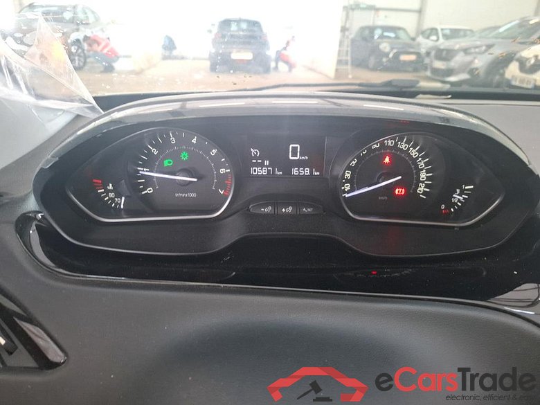 208 Affaire Premium Pack 1.2 80CV BVM5 E6dT #6