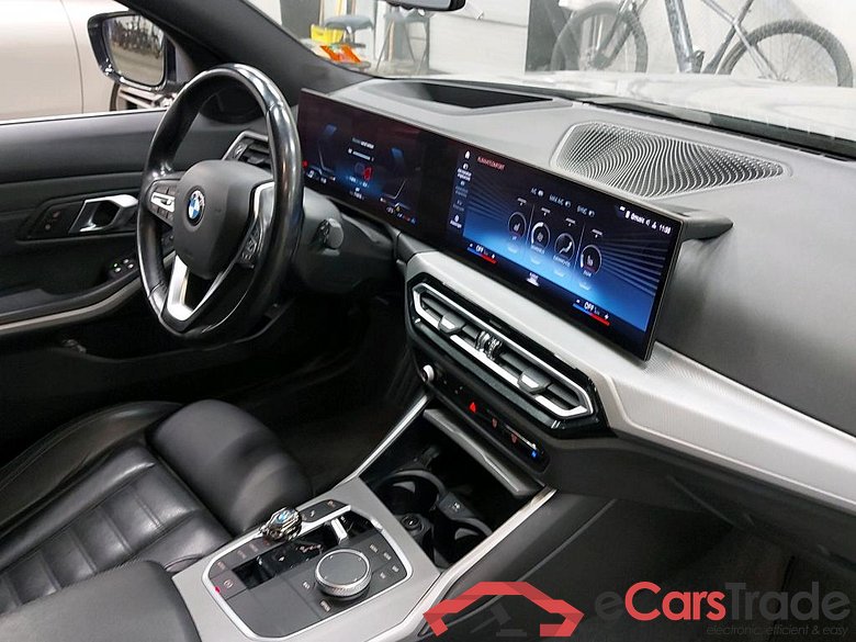 BMW - BMW 3 TOURING 318iA 156PK With Vernasca Heated Seats & Live Cockpit Nav Pro & Parking Assistant Pack & Removable Towing Hook * PETROL * #3
