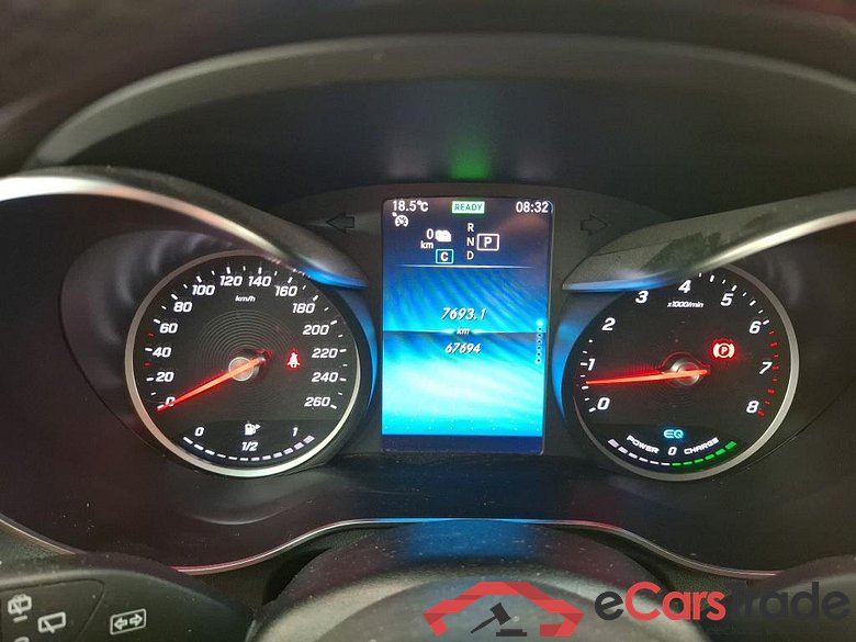 MERCEDES-BENZ GLC / 2019 / 5P / SUV GLC 300 e AMG Line 4Matic #6