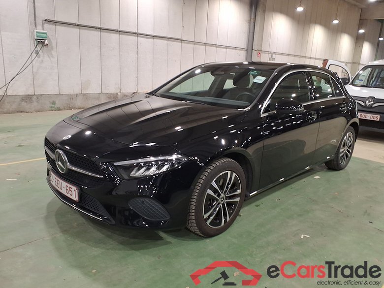 MERCEDES-BENZ A-CLASS 1.3 A 250 E LUXURY LINE DCT