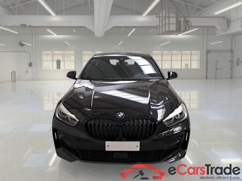 BMW SERIE 1 / 2019 / 5P / BERLINA 118D MSPORT #6
