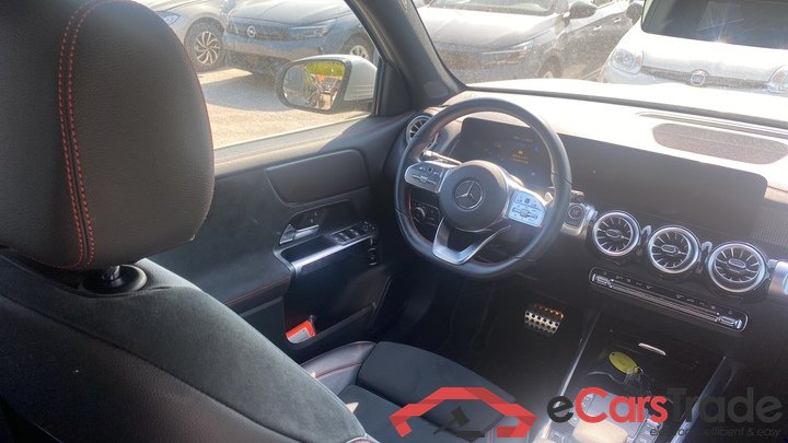 Mercedes EQB 300 AMG 4MATIC Aut. LED Widescreen Ambient Navi 1/2 Sport-Leather-Alcantara KeylessGo Camera Klima PDC ... #6