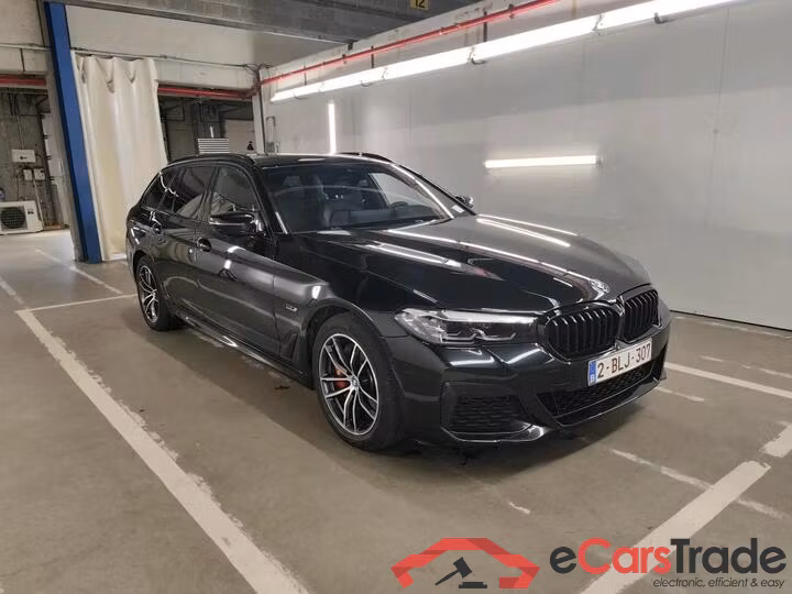 BMW 5 Reeks Touring 5 Reeks Touring 520e 150kW (PHEV) 150kW/204pk  5D/P Auto-8 #2