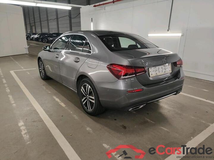 Mercedes A-Klasse Limousine A-Klasse Limousine A 250e Business Solution (PHEV) 160kW/218pk  4D/P Auto-8 #3