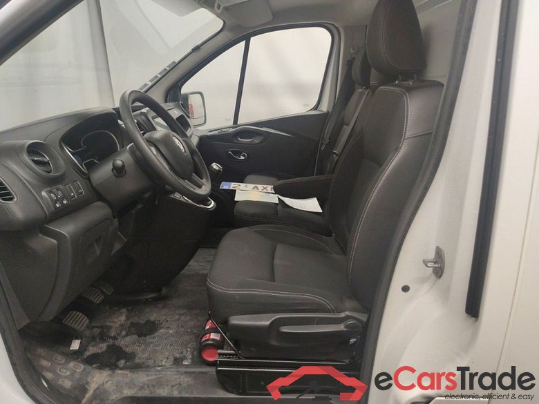 Renault Trafic L2H1 dCi 120 Grand Confort 2.9T 4d #3