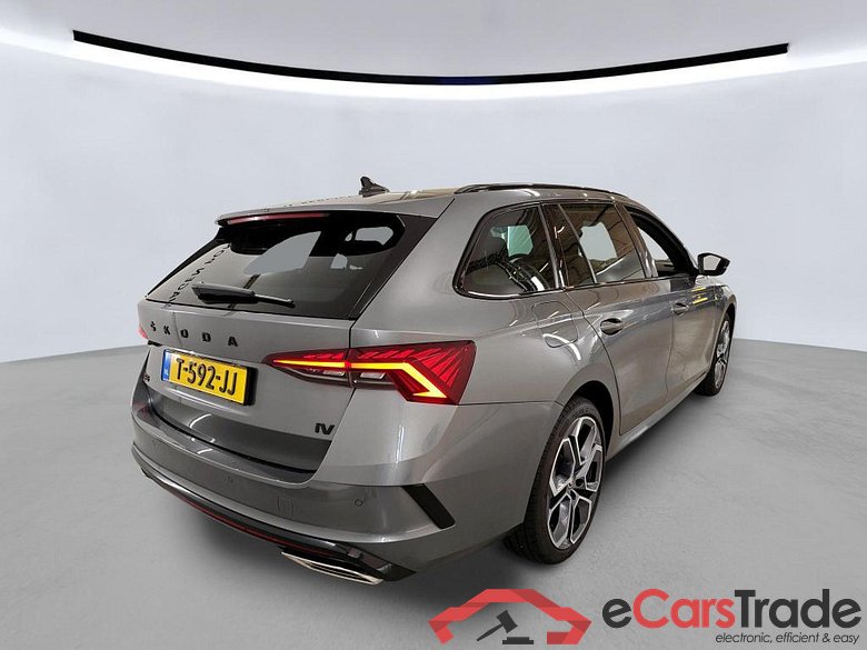 SKODA Octavia Combi 110 kW #6