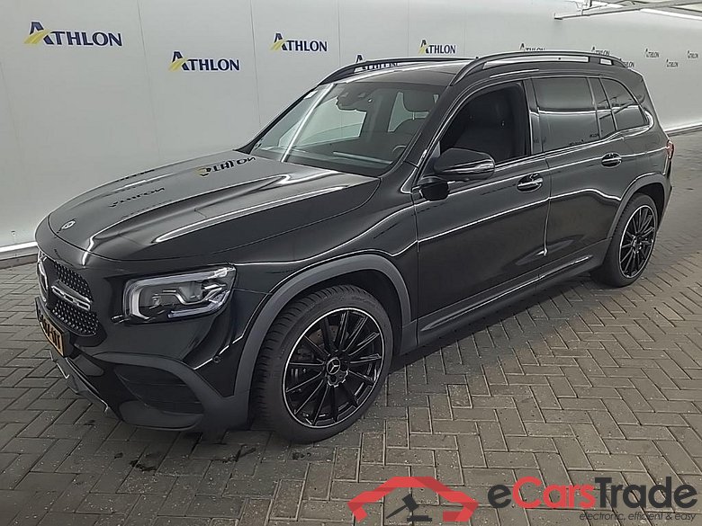 MERCEDES-BENZ GLB-Klasse GLB 200 DCT AMG Line 5D 120kW #1