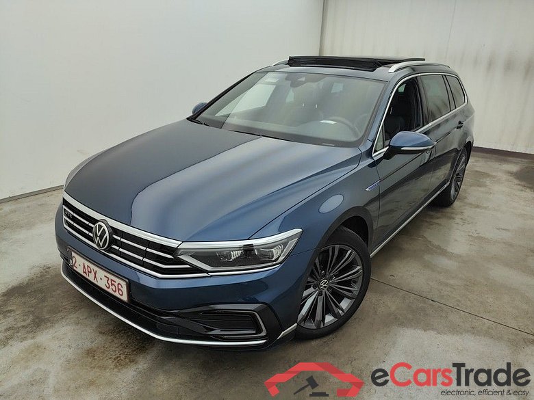 Volkswagen Passat Variant 1.4 TSI DSG6 GTE Business 5d