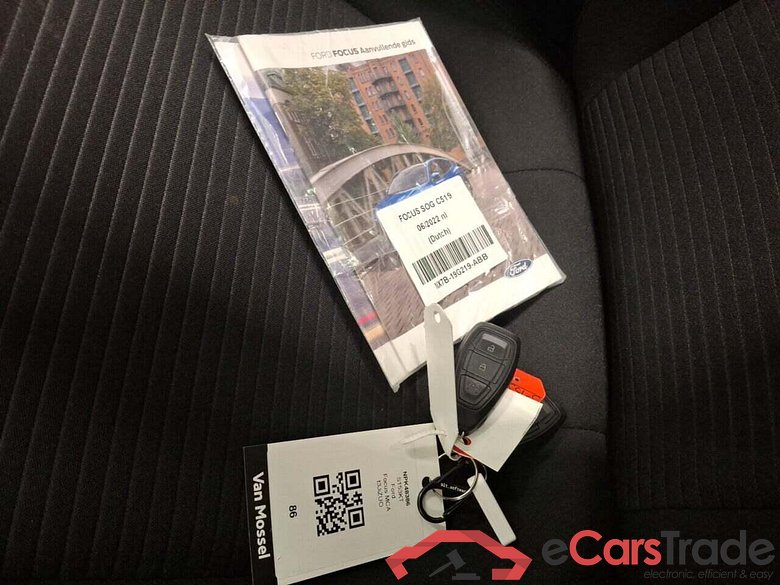 FORD FOCUS 1.0 EcoBoost Hybrid Titanium #6
