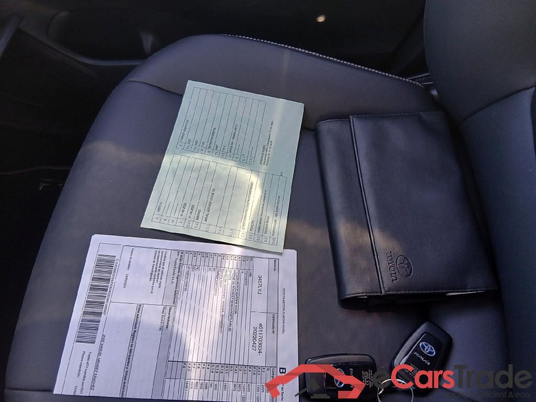 TOYOTA Rav4 / 2018 / 5P / todoterreno 2.5l 220H Advance 4WD #5