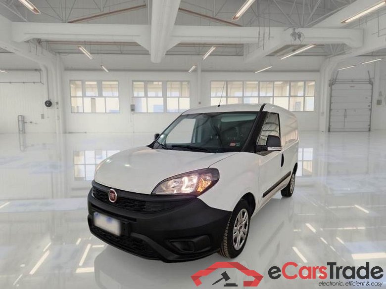 FIAT DOBLÒ CARGO / 2014 / 4P / VETT. FURGONATA CH1 LOUNGE 1.6 MJET 105CV E6D SeS