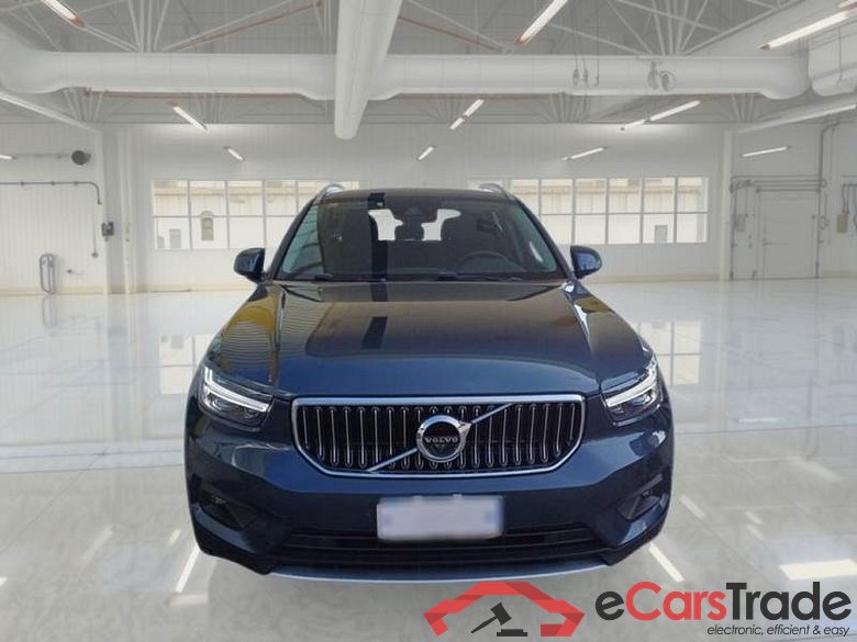 VOLVO XC40 / 2017 / 5P / SUV T4 PLUG-IN HYBRID AUTO RECH INSCRIP EXPR #6