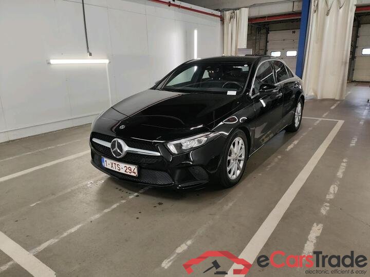 Mercedes A-Klasse Limousine A-Klasse Limousine A 180 d DCT Launch Edition 85kW/116pk  4D/P Auto-7